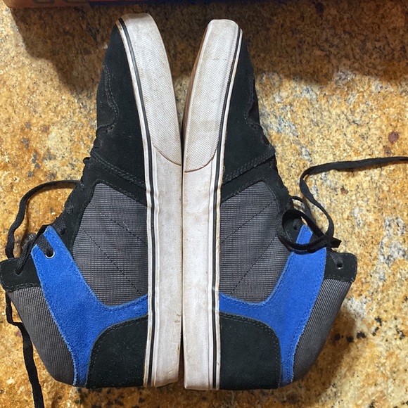 VANS Mens Size 11 Skate Shoes Gray Mid Top - Picture 8 of 8